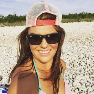 Meet your Posher, Casey